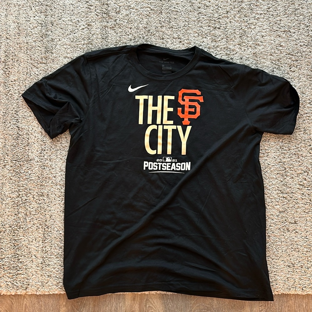 Nike San Francisco Giants athletic shirt